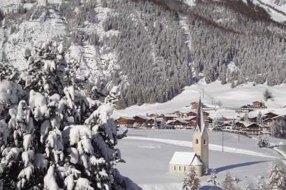 st-georgskirche-winter.jpg